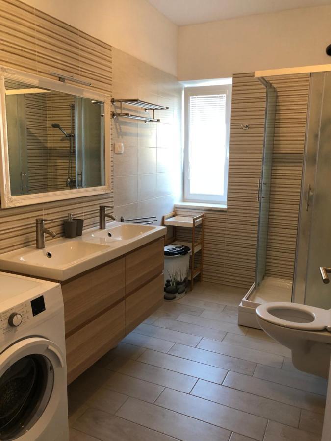 Apartmaji Meduza 2 Lägenhet Izola Exteriör bild